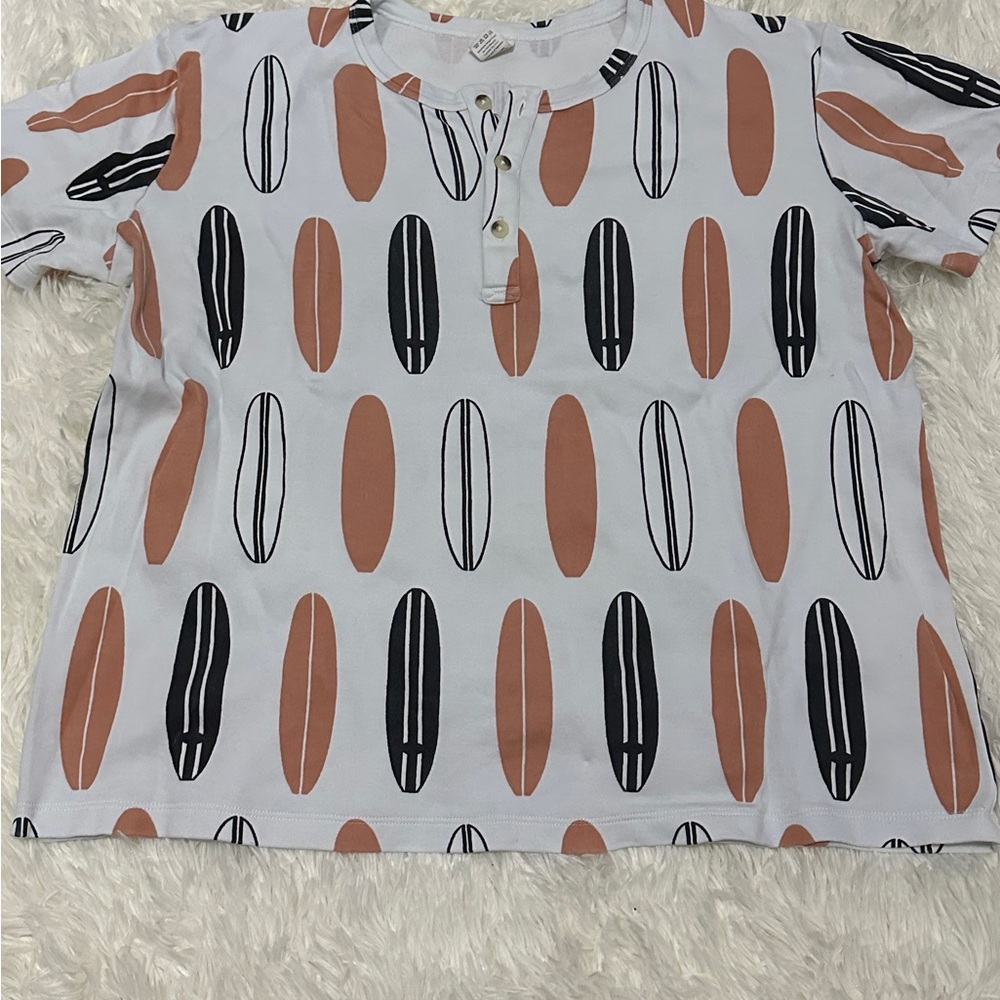 Kate Quinn Black and White Button Down Longboard Shirt